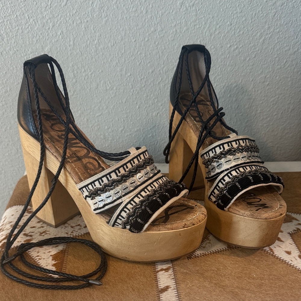 Sam Edelman Black and Cream Bead Embroidered Wooden Platform Shoes